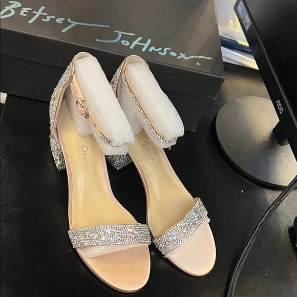 Elegant Rhinestone Embellished Heels - Picture 2 of 10